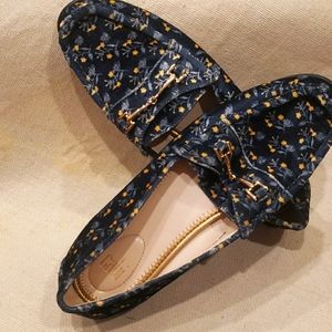 CAbi Carnaby Navy Blue Velvet Floral Flats size 9
